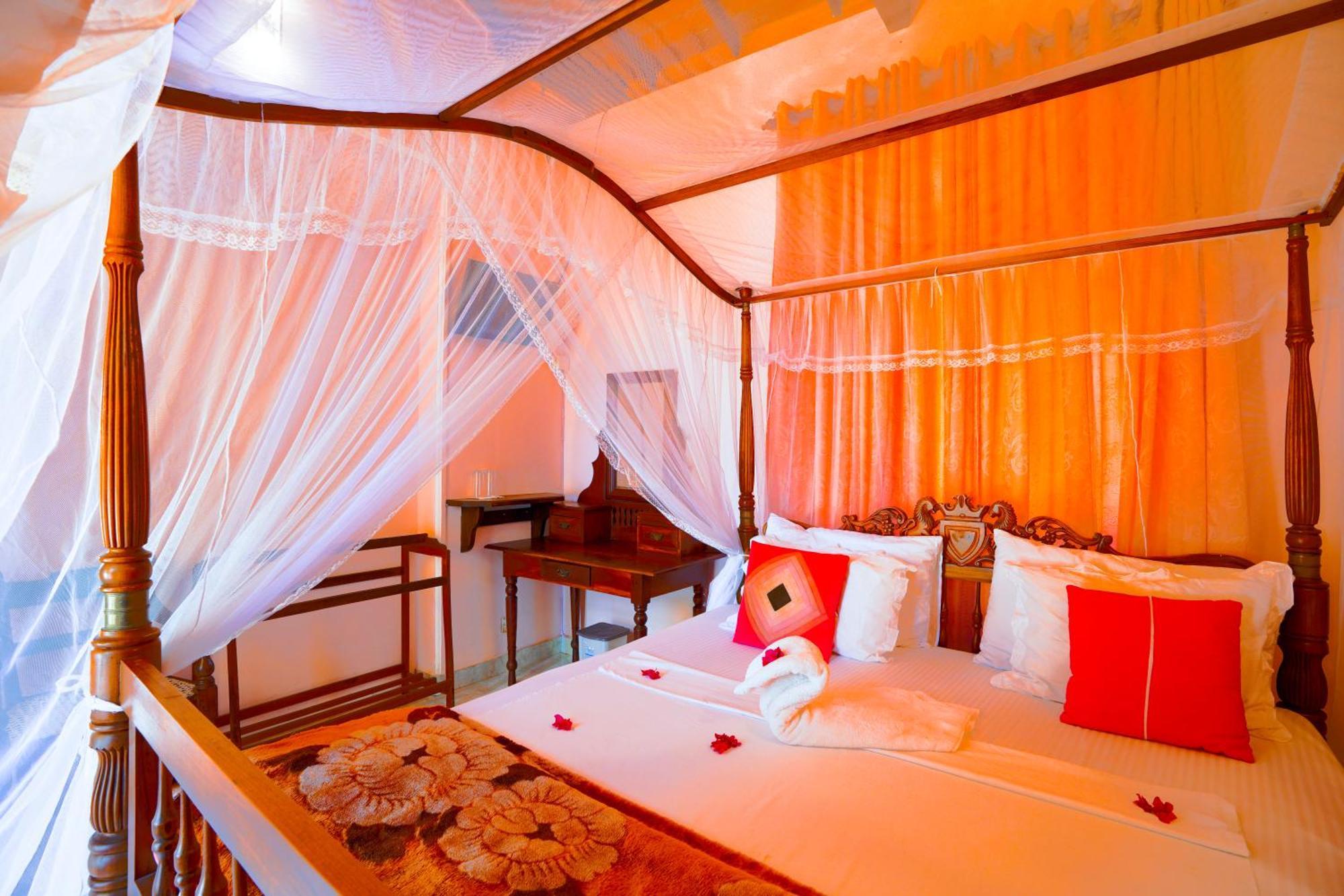 Frangipani Motel Ґалле Екстер'єр фото